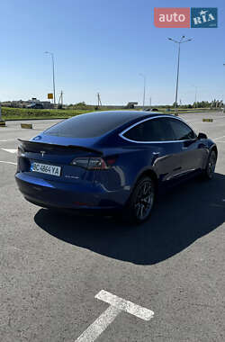 Седан Tesla Model 3 2019 в 