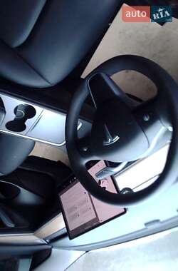 Седан Tesla Model 3 2023 в Киеве
