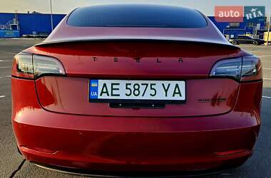 Седан Tesla Model 3 2018 в 