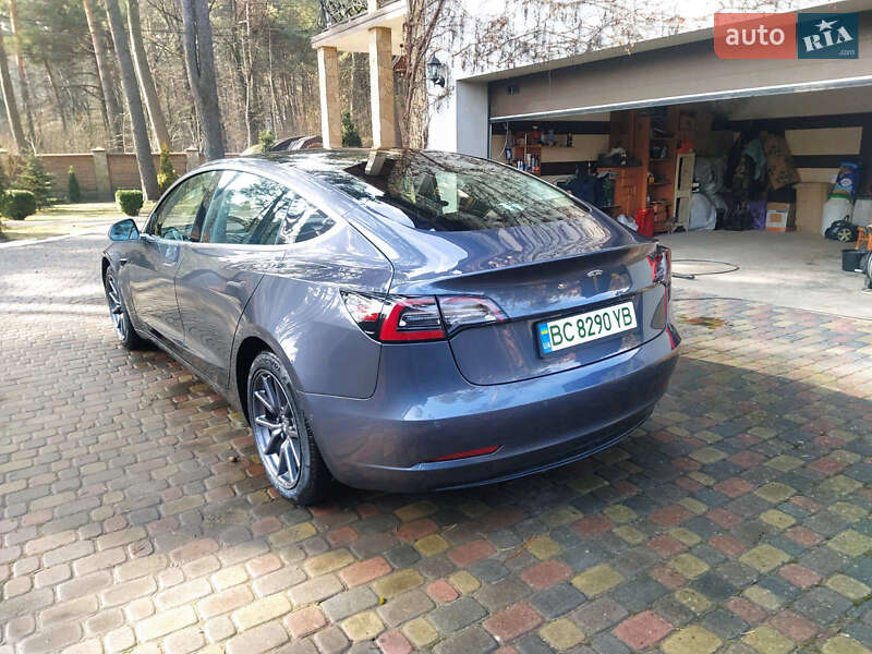 Седан Tesla Model 3 2018 в Львове фото 11 Седан Tesla Model 3 2018 в Львове