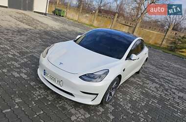 Седан Tesla Model 3 2021 в Львове