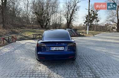Седан Tesla Model 3 2019 в Львове
