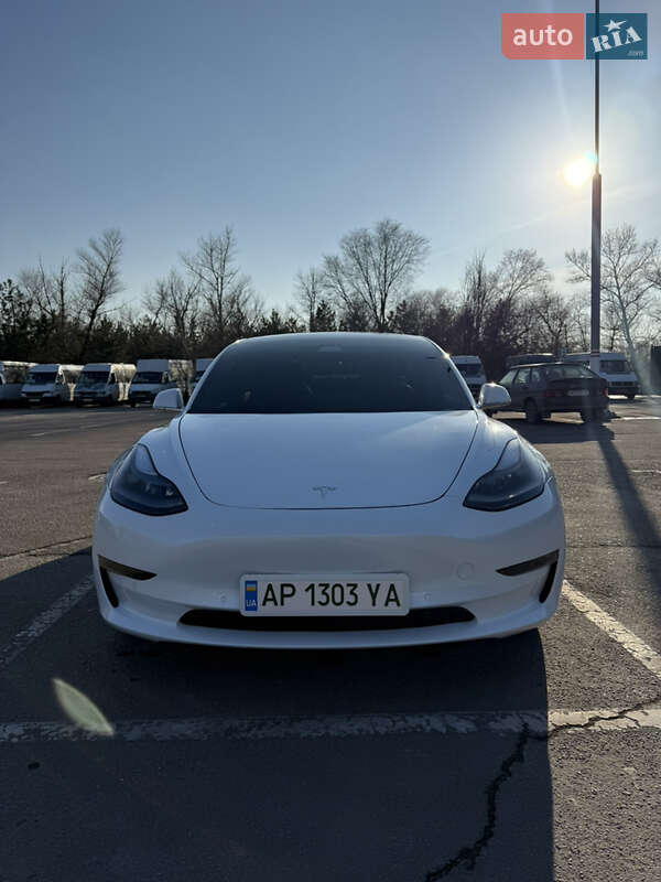 Седан Tesla Model 3 2019 в Запоріжжі