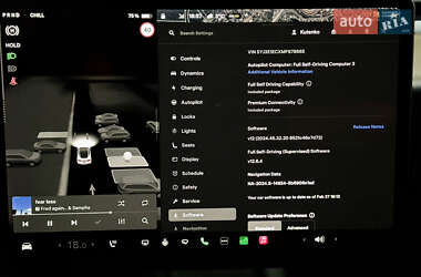 Седан Tesla Model 3 2021 в 