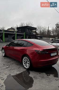 Седан Tesla Model 3 2022 в Черновцах