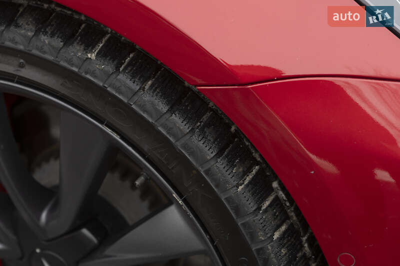 Седан Tesla Model 3 2020 в Києві