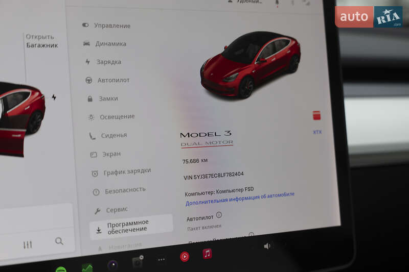 Седан Tesla Model 3 2020 в Києві