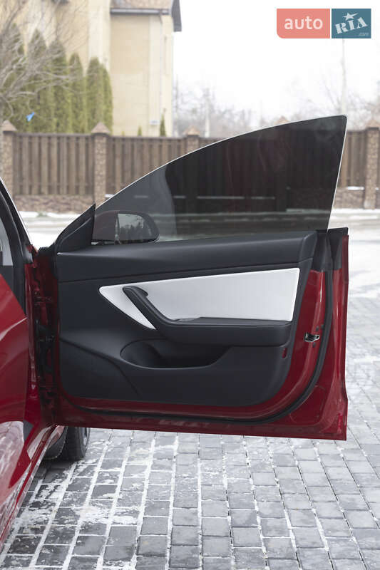 Седан Tesla Model 3 2020 в Полтаве фото 29 Седан Tesla Model 3 2020 в Полтаве