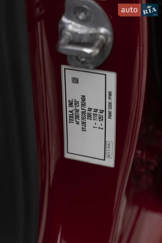 Седан Tesla Model 3 2020 в Києві