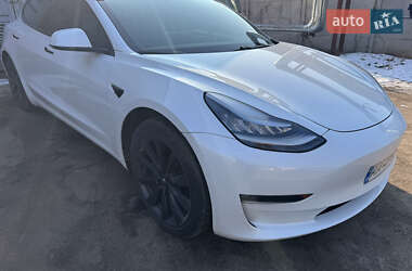 Седан Tesla Model 3 2019 в 