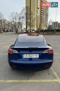 Седан Tesla Model 3 2018 в 