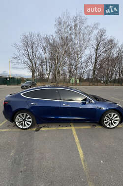 Седан Tesla Model 3 2018 в 