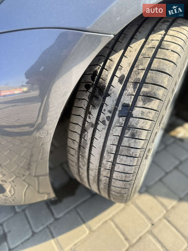 Седан Tesla Model 3 2020 в Днепре