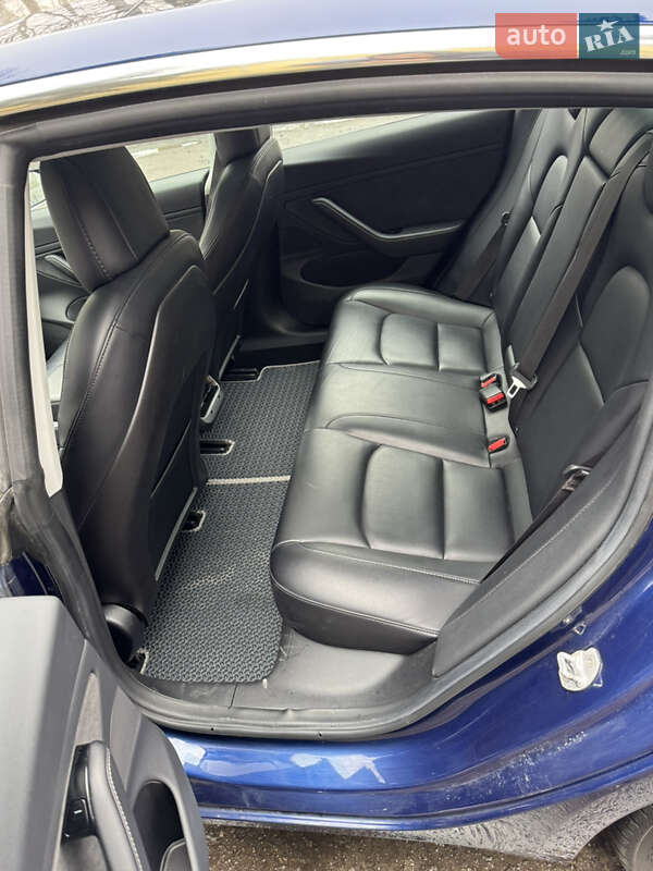 Седан Tesla Model 3 2018 в Хмельницком