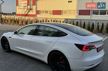 Седан Tesla Model 3 2019 в 