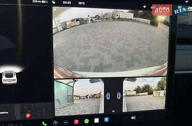Седан Tesla Model 3 2019 в 