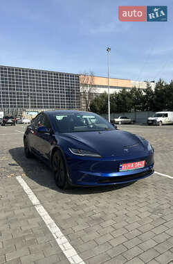 Седан Tesla Model 3 2024 в Луцьку