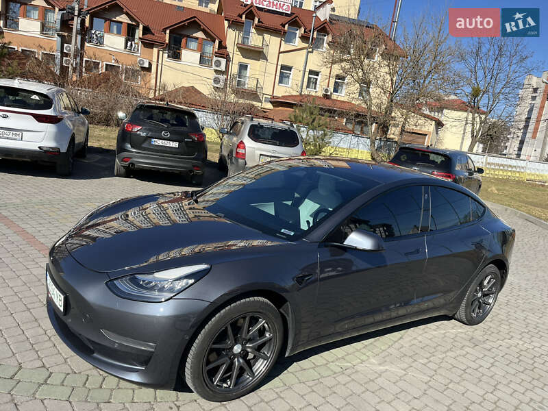 Седан Tesla Model 3 2018 в 