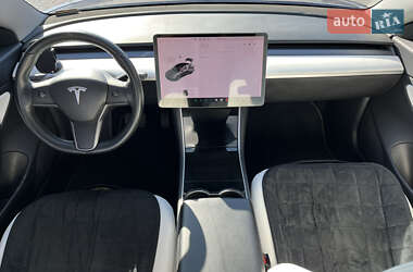 Седан Tesla Model 3 2018 в 