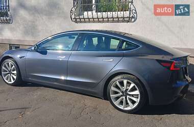 Седан Tesla Model 3 2019 в 
