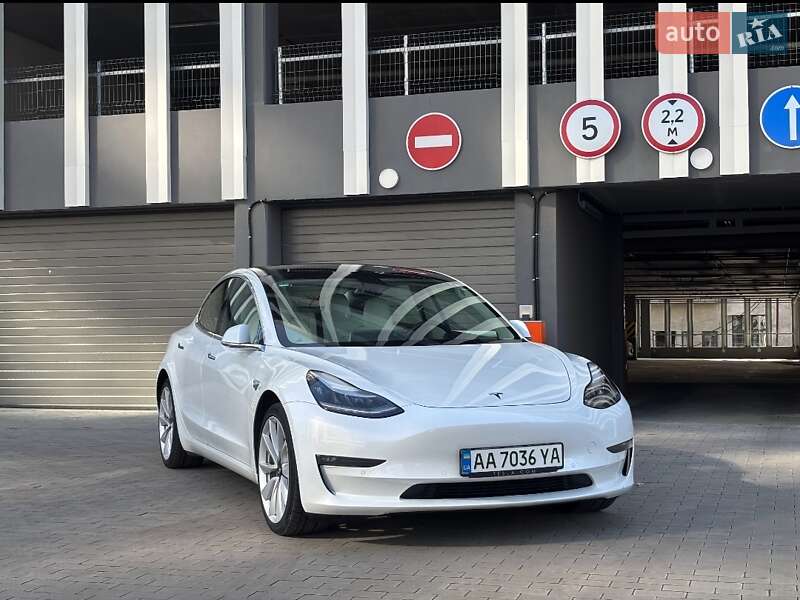 Tesla Model 3 2020 Tesla Model 3 2020