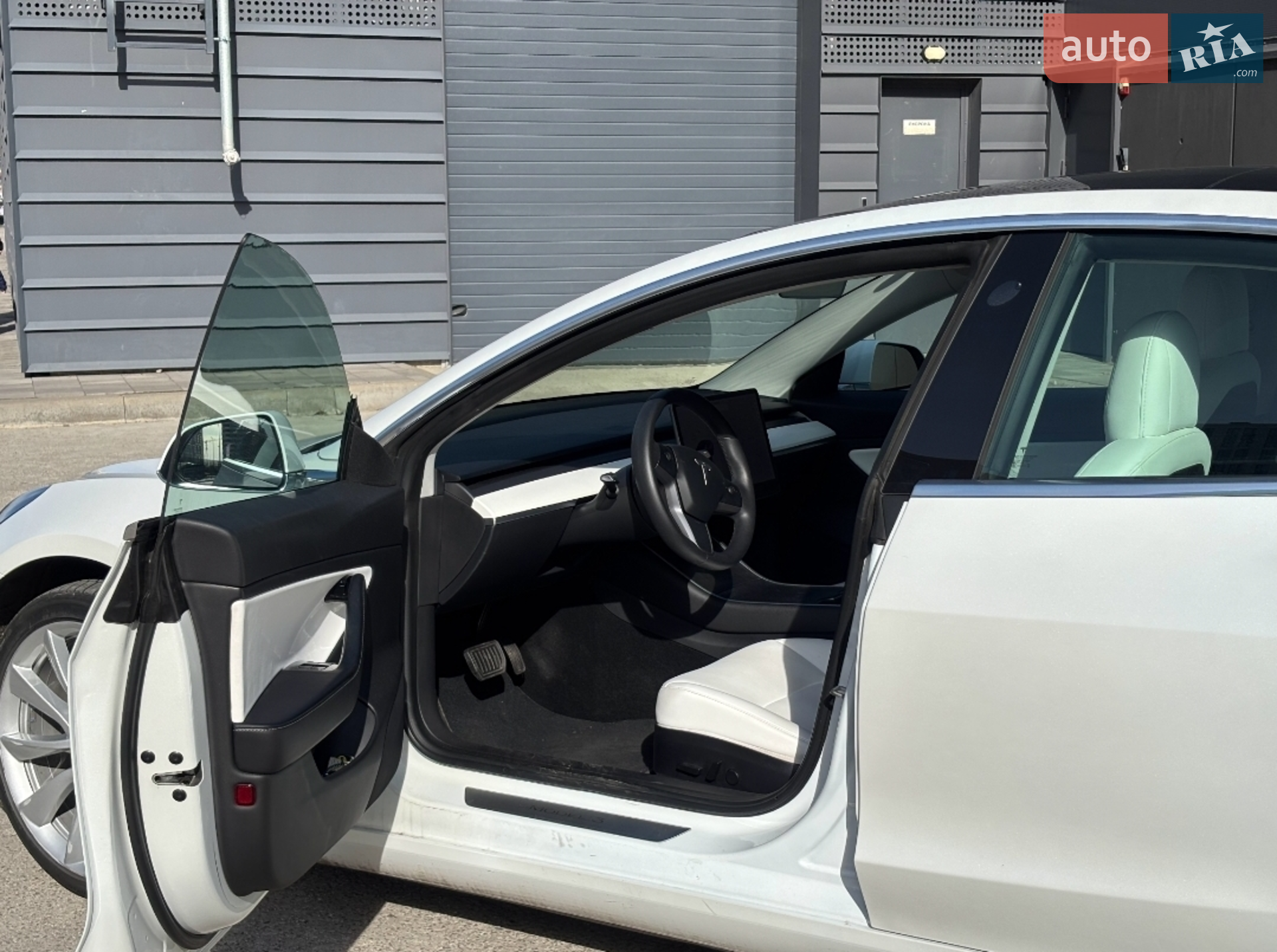 2020 Tesla Model 3 - мініатюра 8