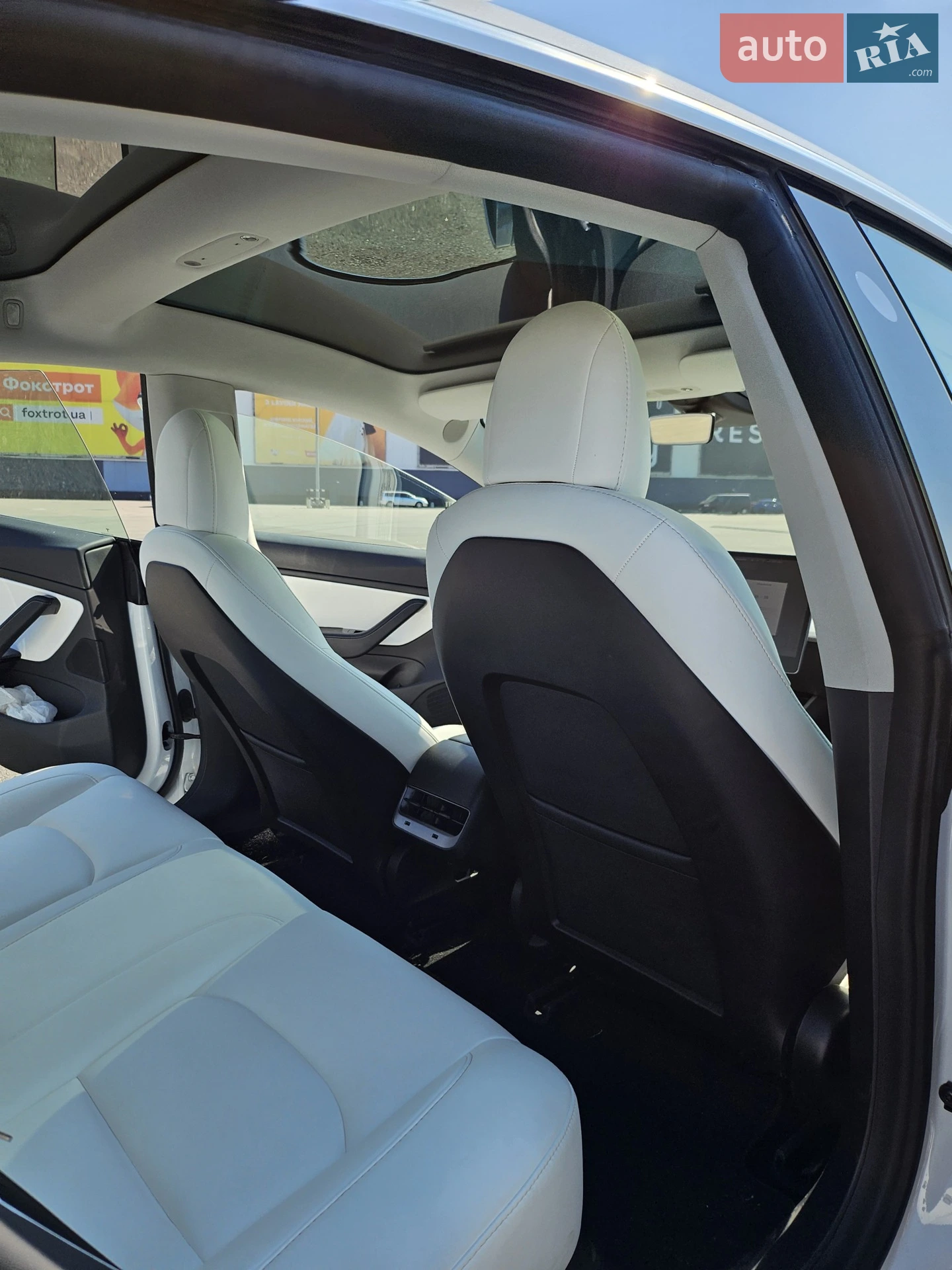 2020 Tesla Model 3 - мініатюра 9