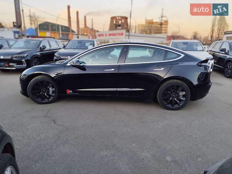Седан Tesla Model 3 2019 в Києві