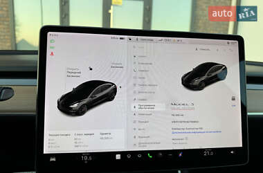 Седан Tesla Model 3 2019 в 