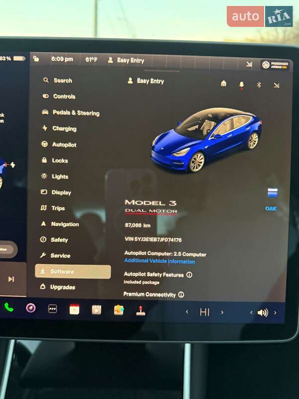 Седан Tesla Model 3 2018 в Чернівцях