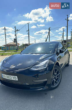 Седан Tesla Model 3 2019 в Киеве