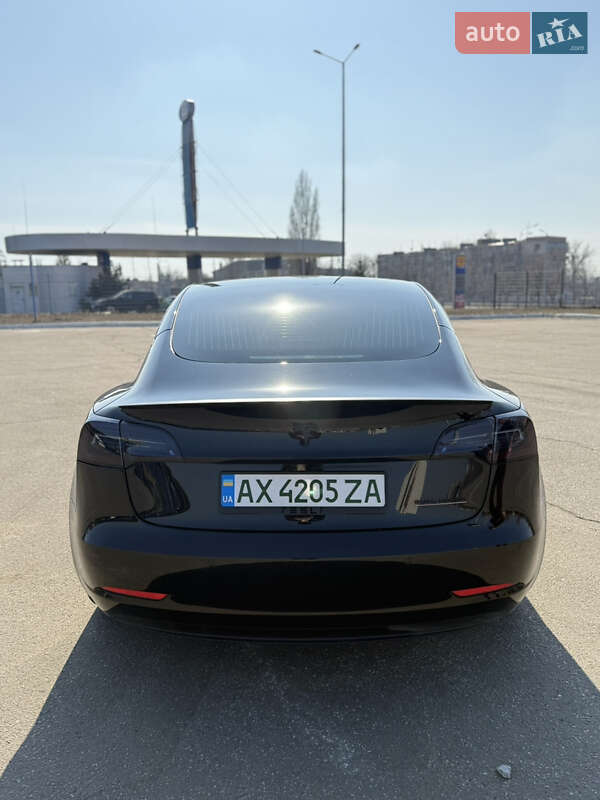Седан Tesla Model 3 2020 в Харкові
