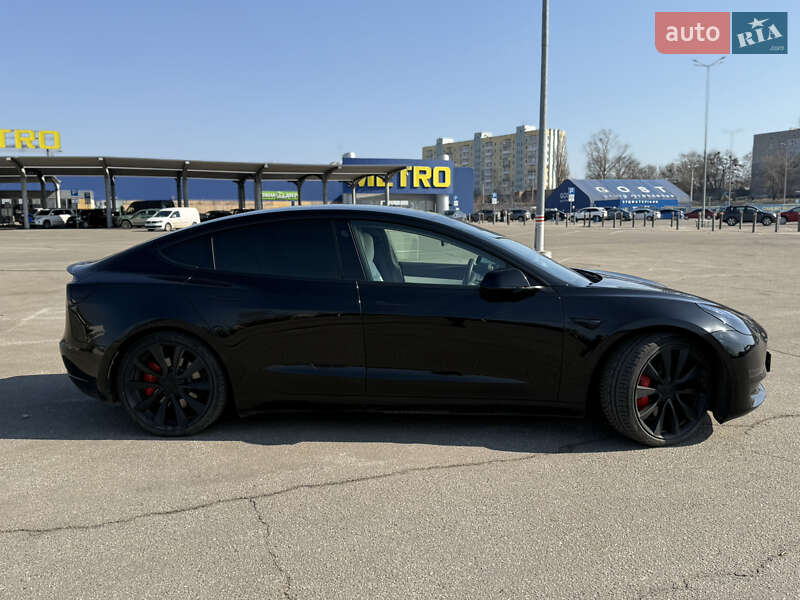 Седан Tesla Model 3 2020 в Харкові