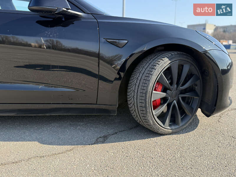 Седан Tesla Model 3 2020 в Харкові