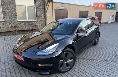 Седан Tesla Model 3 2019 в Владимире