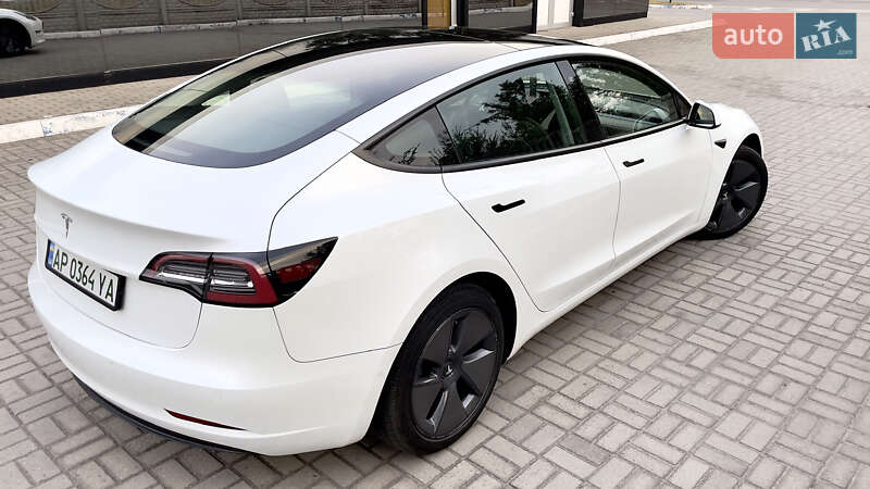 Седан Tesla Model 3 2022 в Запоріжжі