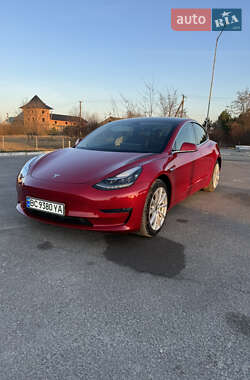 Седан Tesla Model 3 2019 в 