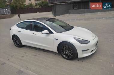 Седан Tesla Model 3 2021 в Тернополе