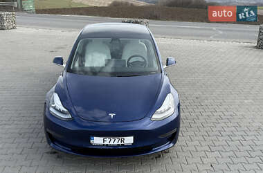 Седан Tesla Model 3 2019 в Черновцах
