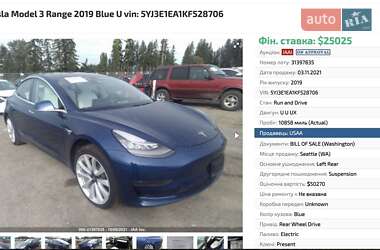 Седан Tesla Model 3 2019 в Черновцах