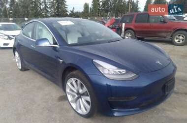 Седан Tesla Model 3 2019 в Черновцах