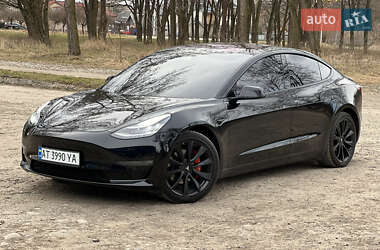 Седан Tesla Model 3 2019 в Калуше