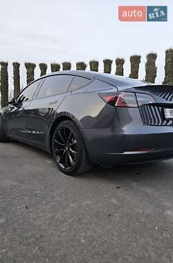 Седан Tesla Model 3 2018 в 