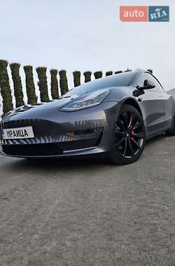 Tesla Model 3 2018