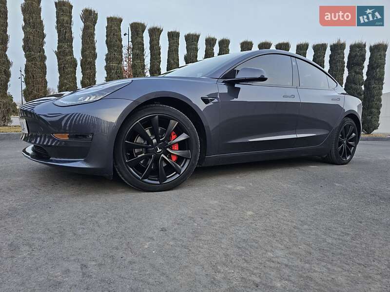 Седан Tesla Model 3 2018 в Днепре