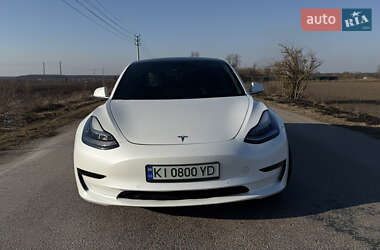 Седан Tesla Model 3 2020 в 