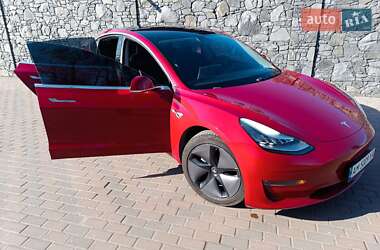 Седан Tesla Model 3 2018 в 