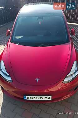 Седан Tesla Model 3 2018 в 