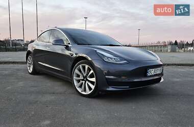 Седан Tesla Model 3 2019 в Львове