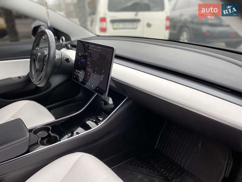 Седан Tesla Model 3 2018 в Луцке фото 72 Седан Tesla Model 3 2018 в Луцке